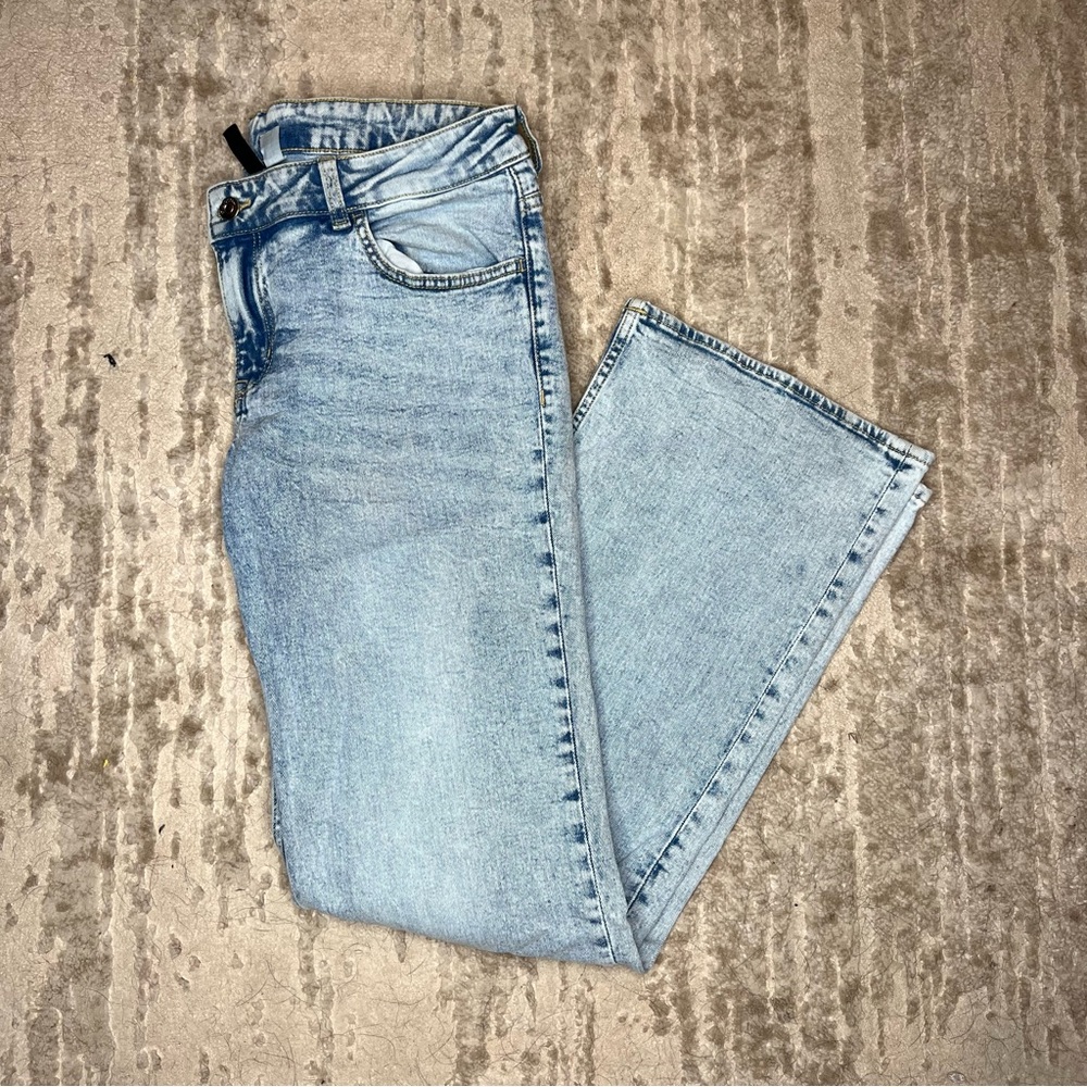 H&M Low Rise Straight Jeans